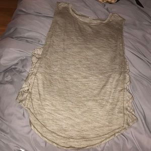 Lululemon var city muscle tank